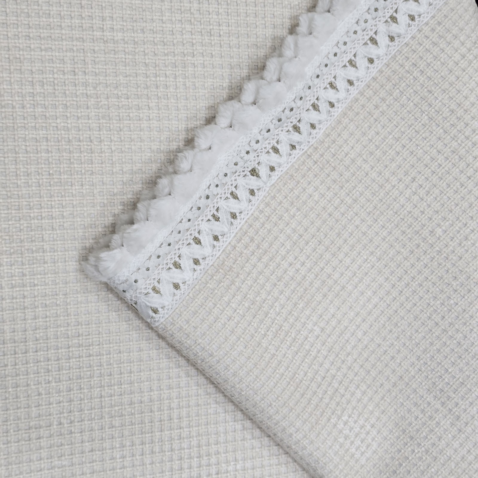 Jute Pompom lace (019)