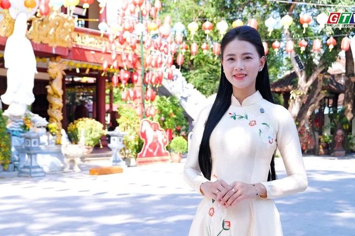 Chùa Hang: Không gian linh thiêng giữa lòng đá núi - Báo Gia Lai