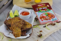 Nếu bạn là "fan ruột" của món "khô bò vắt chanh" mà ngại giá thành đắt đỏ thì món thịt heo giả khô bò này chính là giải pháp, vừa an toàn vừa ngon mà chất lượng và hình thức thì lại rất giống khô bò. Thịt heo giả khô bò vừa dùng để ăn chơi, để tiếp đãi bạn bè hoặc làm mồi nhậu đều được, một giải pháp quá kinh tế đúng không nào.