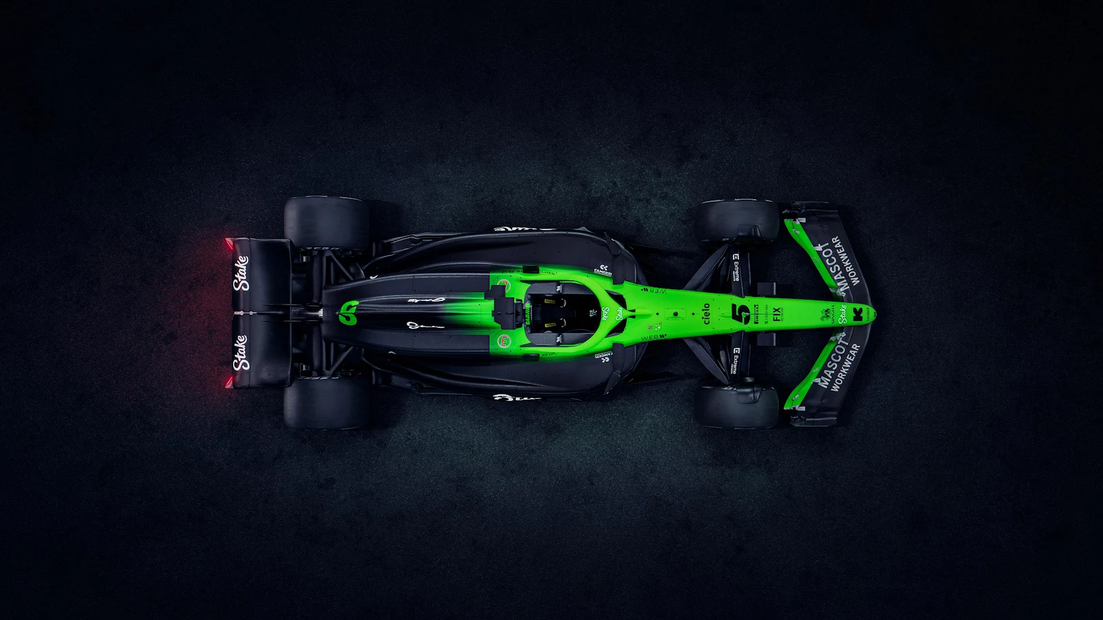 Sauber C44 Formula One Car - Automotive Studio Photography 4K Wallpaper (3840x2160)