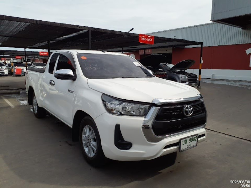 TOYOTA HILUX REVO