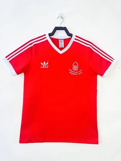 Retro 1977-80 Nottingham Forest Local @lumorasports.jpeg