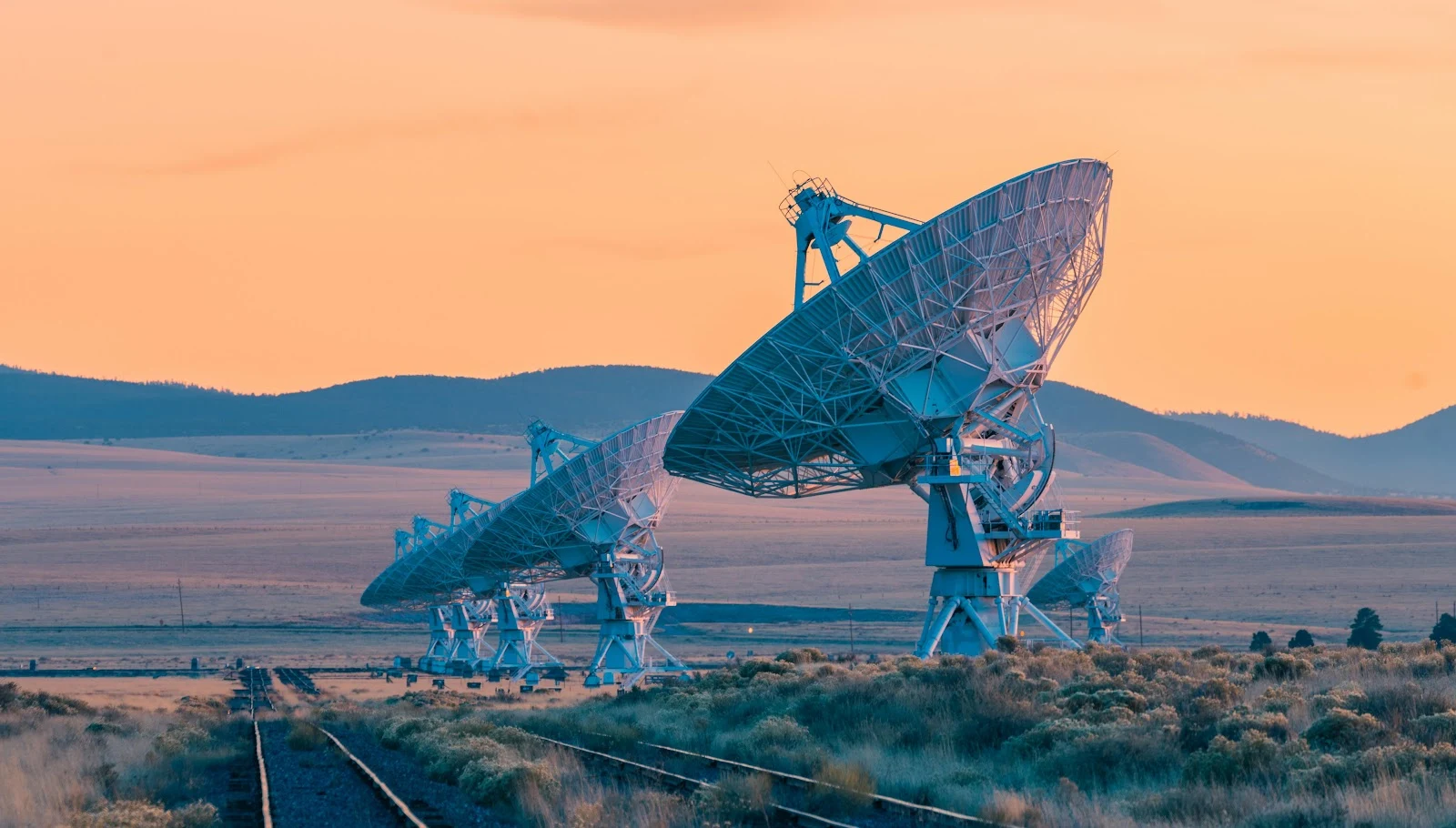 Very Large Array At Sunset - Landscape Photography 5K Wallpaper (7156x4068)
