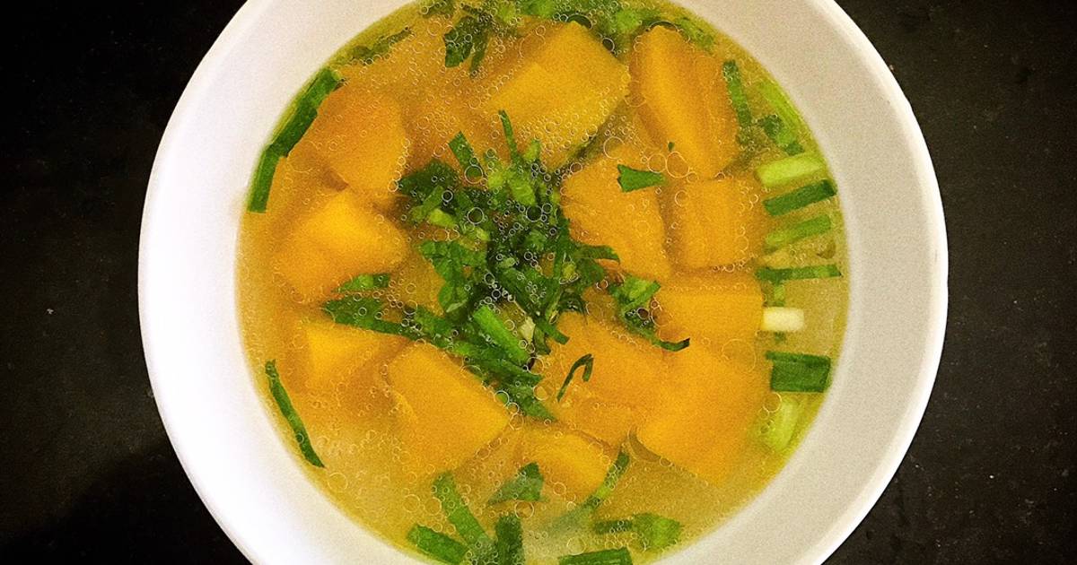 Canh bí đỏ