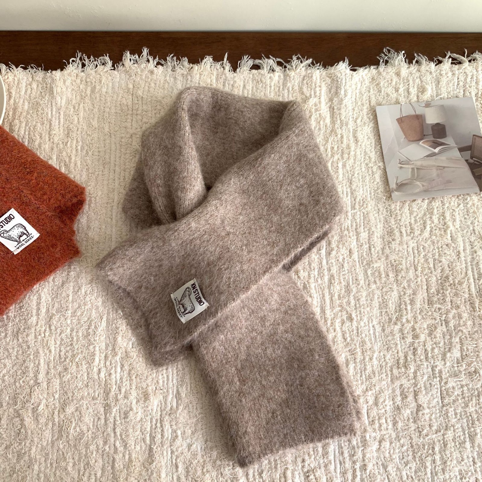 Short knitted scarf with slit, alpaca wool blend
