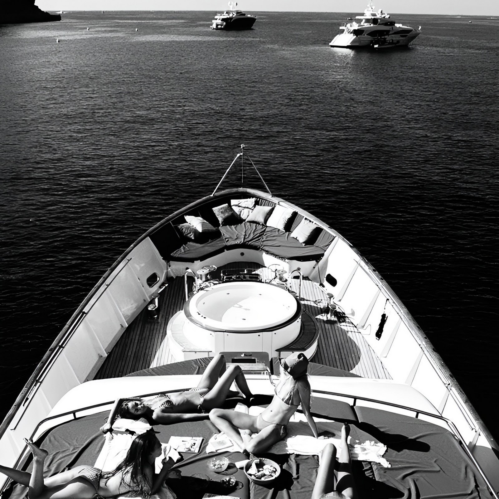 Download Group Sunbathing on Luxury Yacht Full HD iPhone