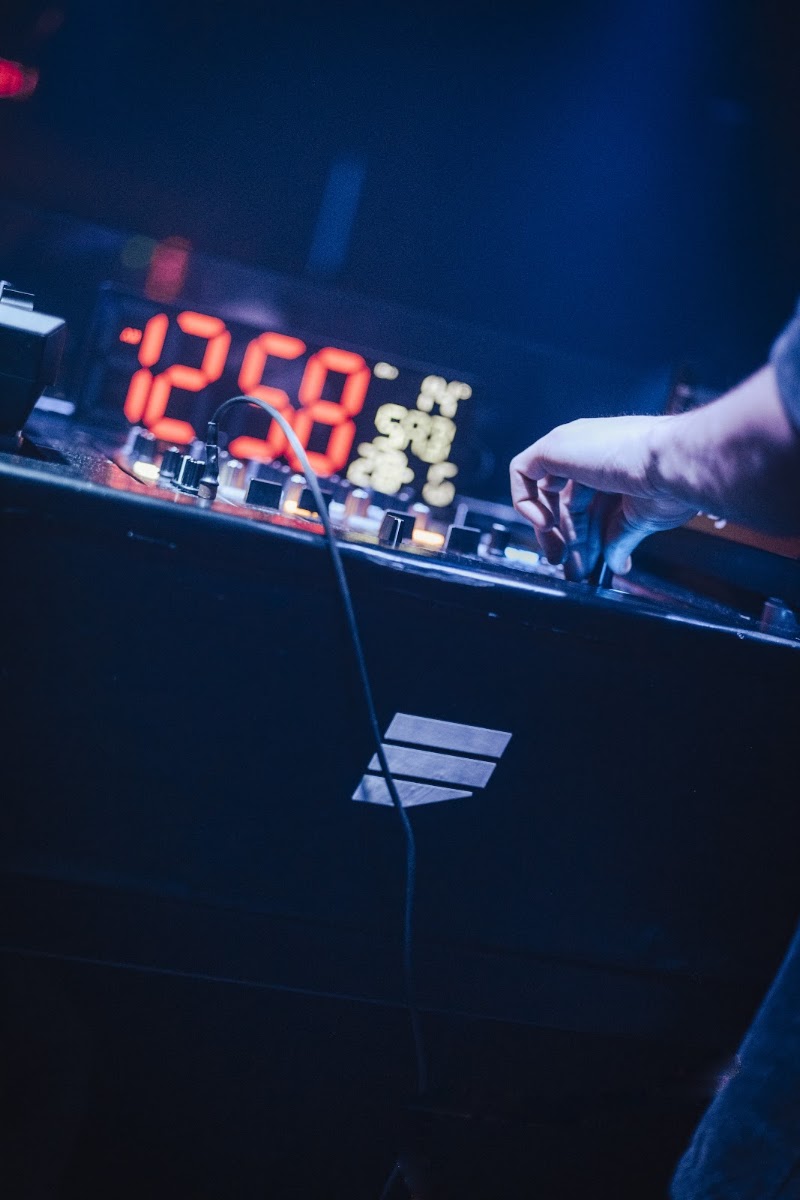 PORTAL 002 en Emile Club — foto 5