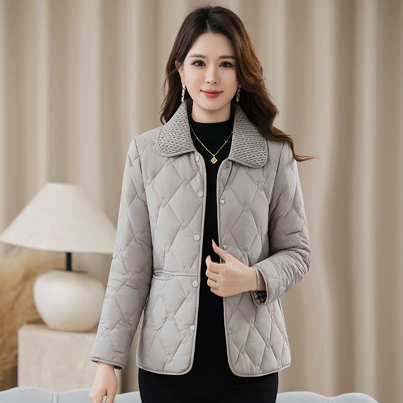 Light women's padded jacket with lapel collar