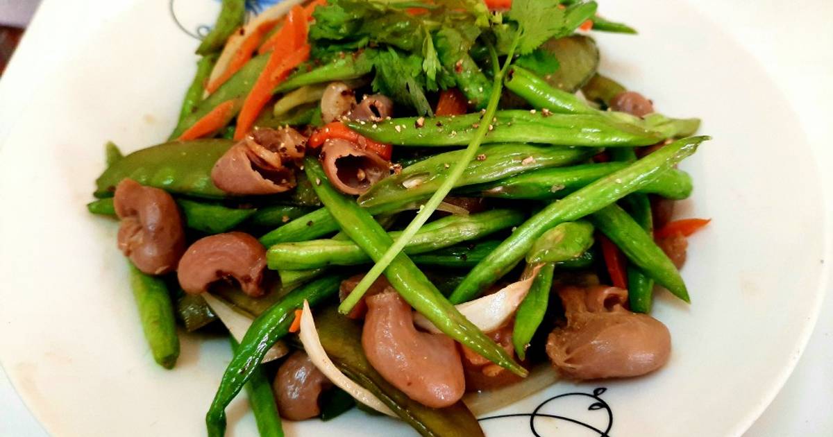 Bao tử cá xào đậu
