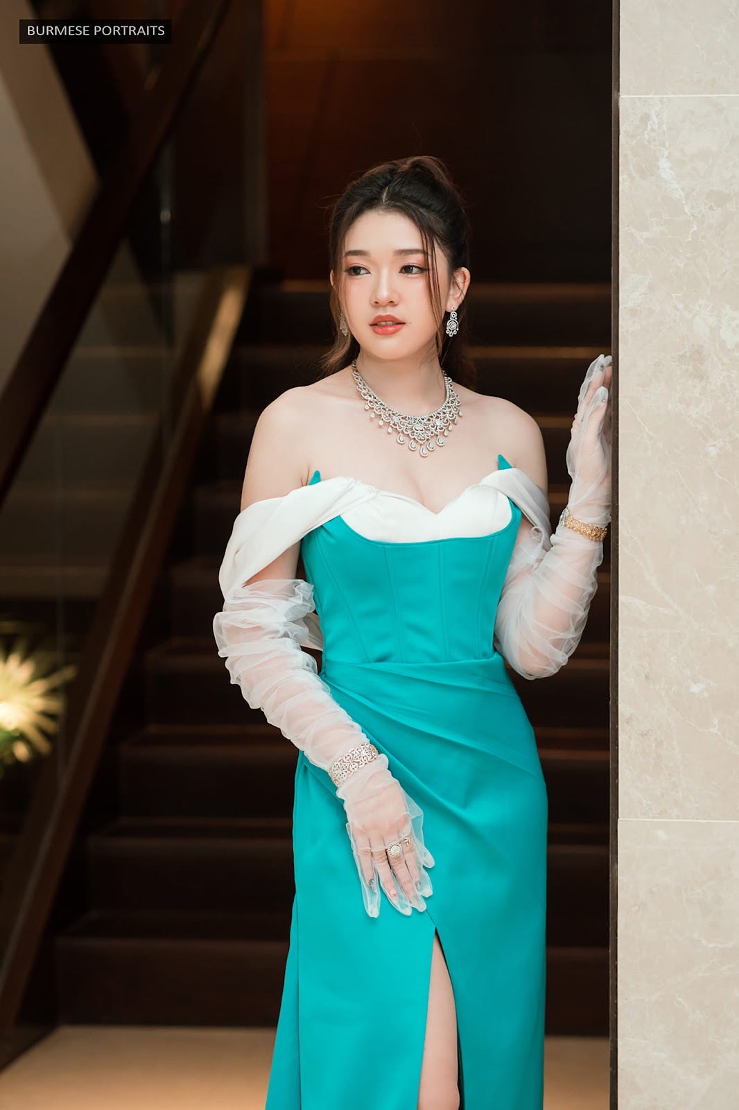 Thein Mwave Than Sin - သိမ်မွေ့သံစဉ်