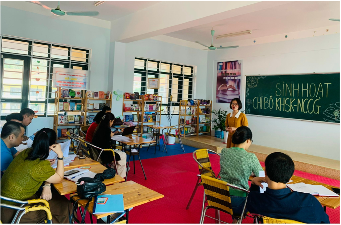 Chi bộ Khoa học sức khoẻ - Nghiên cứu chuyển giao đổi mới phương pháp sinh hoạt chuyên đề quý IV năm 2022