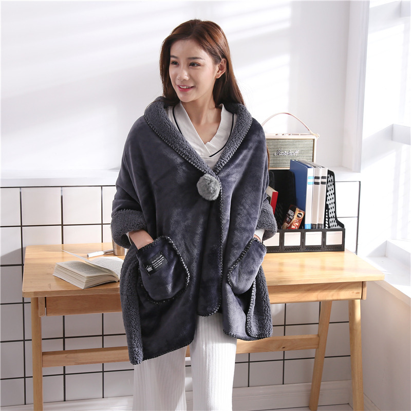 Heat wrap made of milk fibers for winter