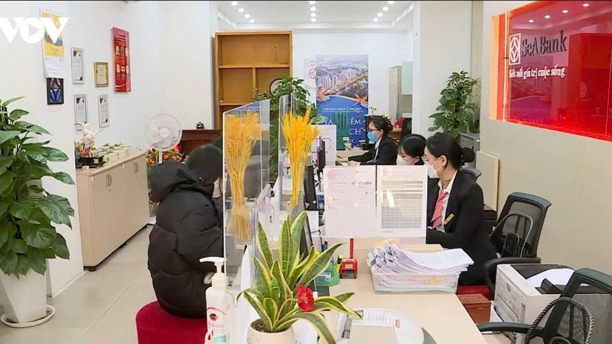 [VIDEO] Lãi vay lên 15%/năm, doanh nghiệp TPHCM ngạt thở vì chi phí vốn - Báo Tri thức &amp; Cuộc sống