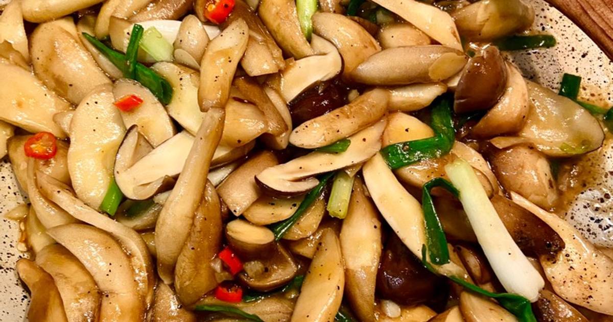 Nấm mối xào bơ tỏi