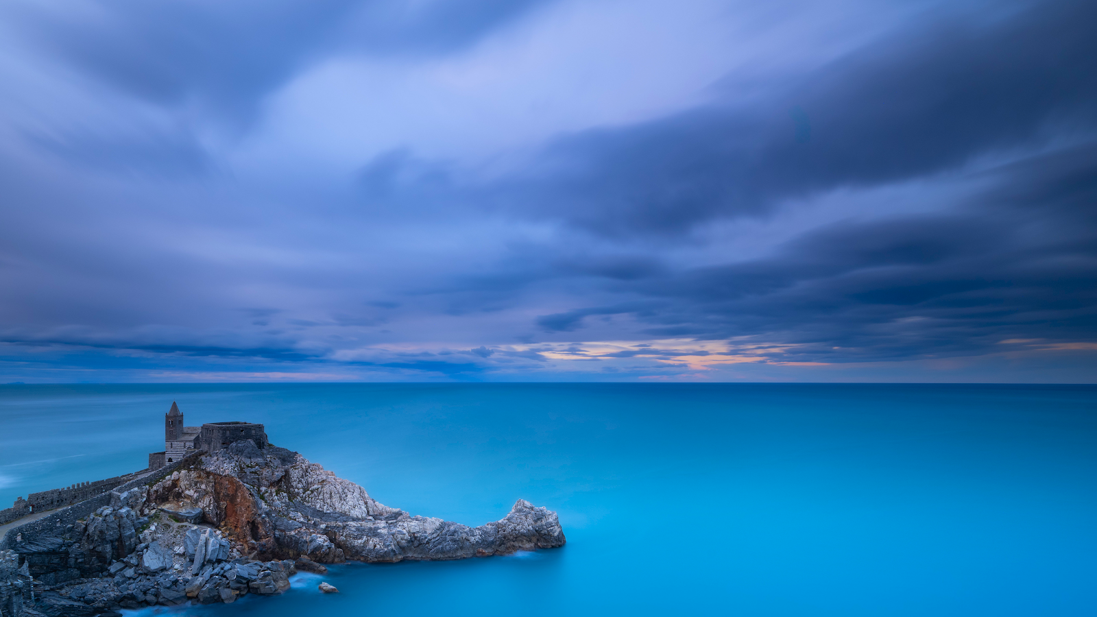 Church Of St Peter Portovenere - Long Exposure Photography 5K Wallpaper (5120x2880)