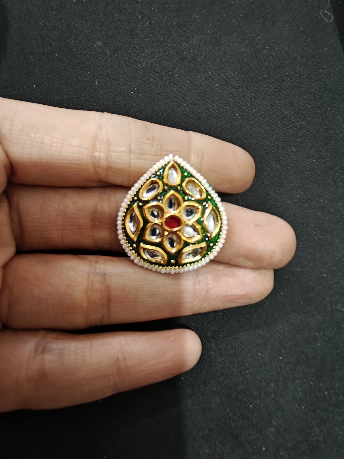 B57-drop green meena big per pcs