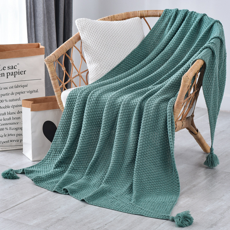 Knit blanket for sofa and office