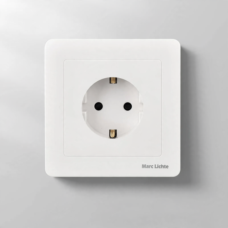 Socket 16A European standard with USB