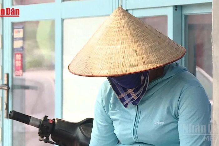 Nắng nóng gay gắt trên diện rộng, cảnh báo nguy cơ cháy nổ - Báo Nhân Dân