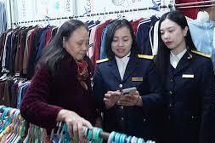 Hộ kinh doanh chuẩn bị kỳ kê khai thuế đầu tiên - Đài Phát thanh và truyền hình Hà Nội