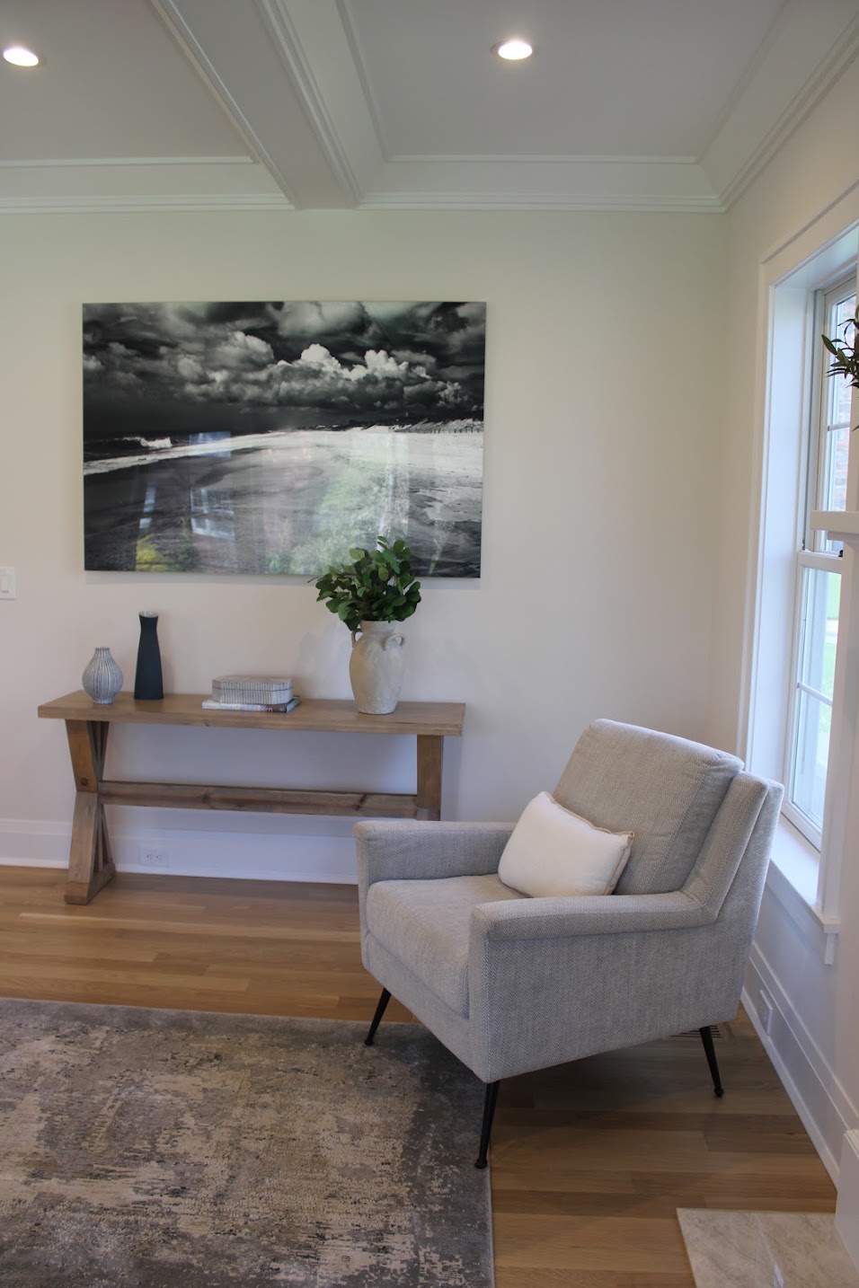 Living/Family Rooms image