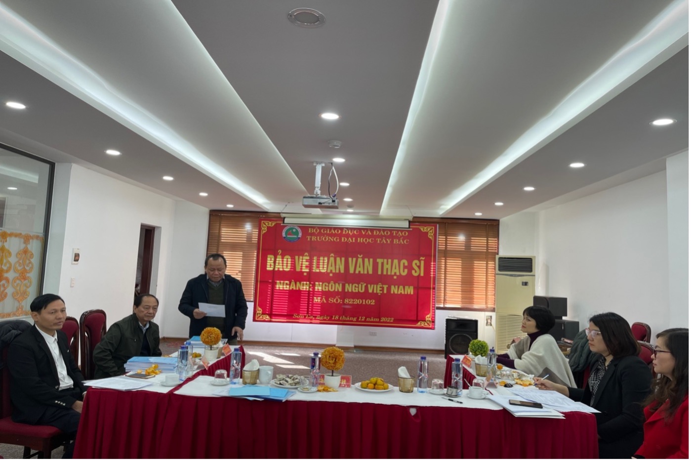 Trường Đại học Tây Bắc tổ chức thành công Lễ Bảo vệ luận văn Thạc sĩ ngành Ngôn ngữ Việt Nam khóa 9