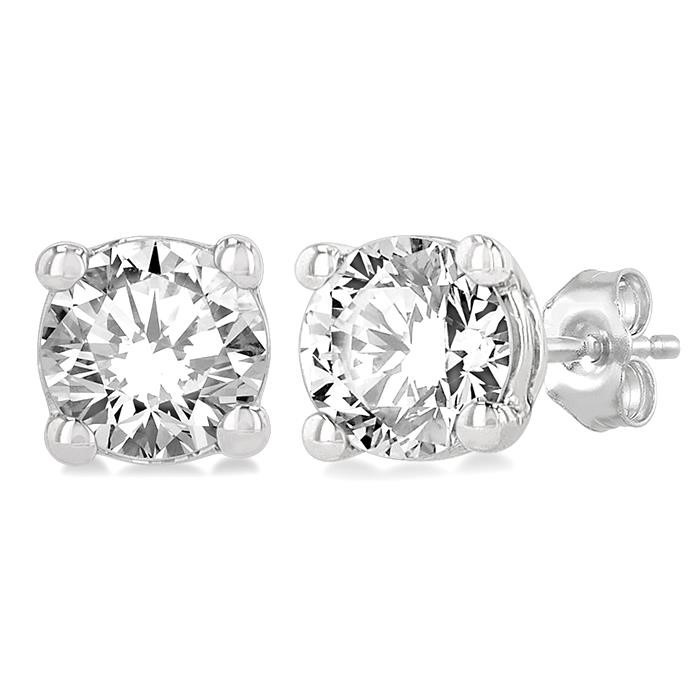 Round Shape Diamond Stud Earrings
