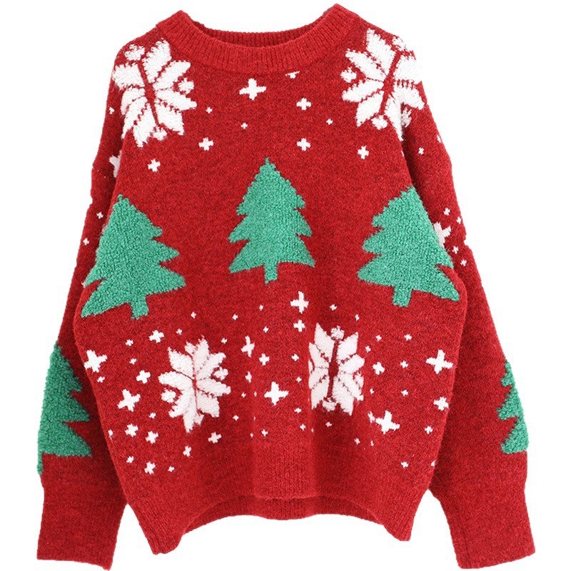 Loose knit sweater with round neckline