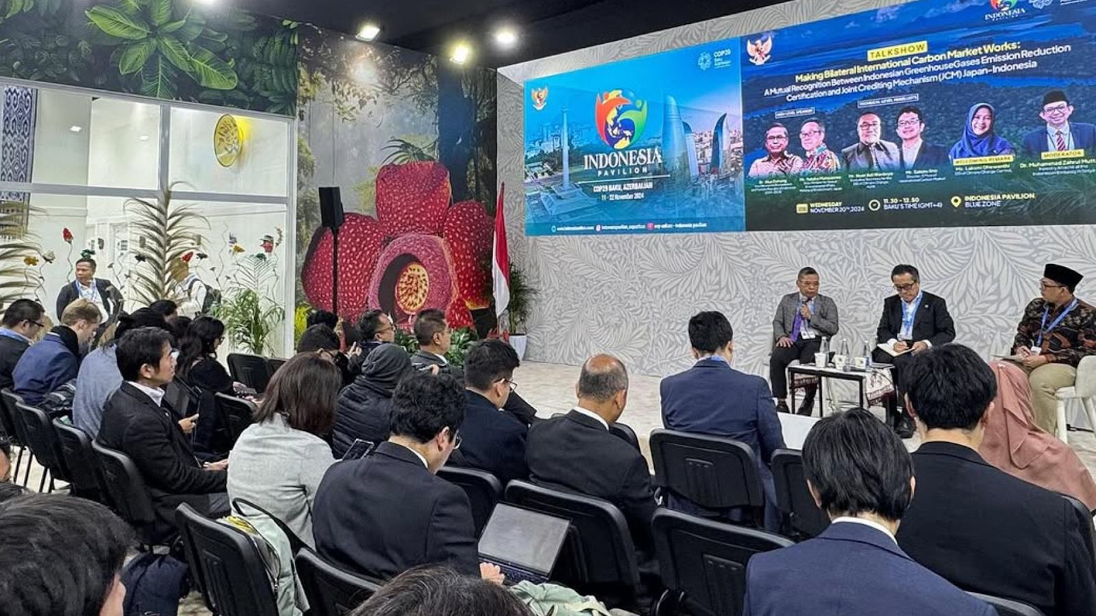 Alue Dohong and Yutaka Matsuzawa at Indonesian Pavilion COP29