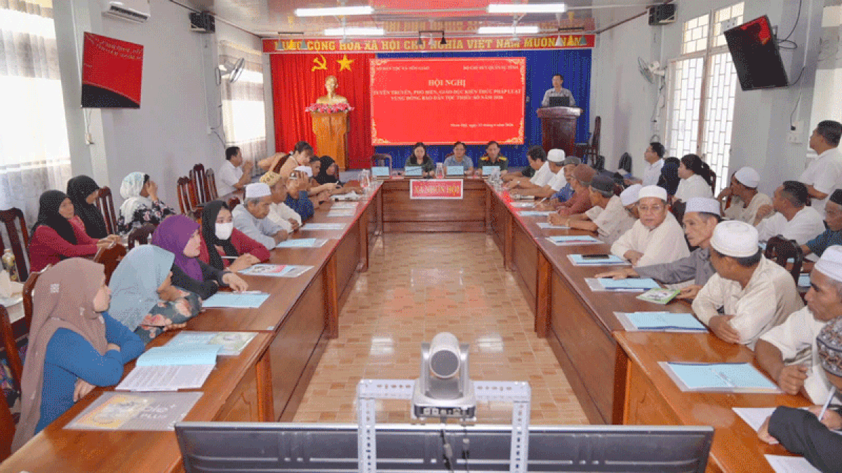 An Giang tuyên truyền phổ biến giáo dục pháp luật vùng đồng bào dân tộc thiểu số - Báo Nhân Dân