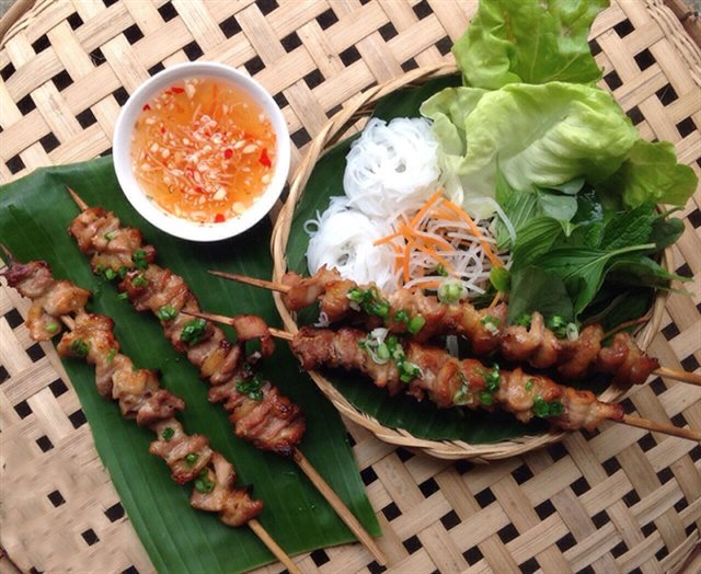 Bún Thịt Nướng Xiên