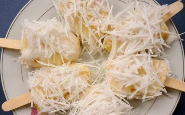 Kem Chuối Phủ Dừa
