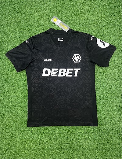25-26 Wolverhampton Wanderers Local Portero.jpeg
