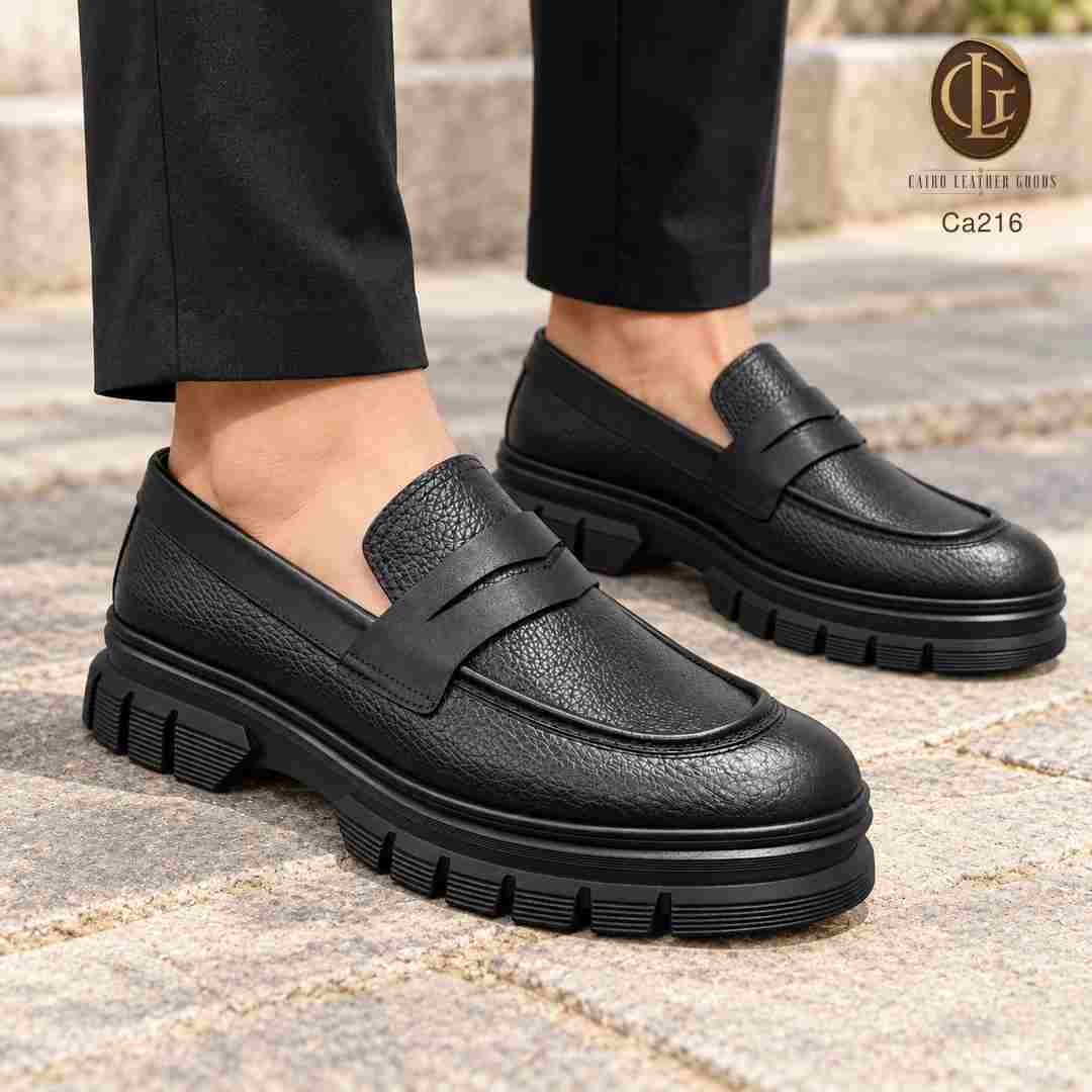 Ca216 03 Ca216 black lifestyle.jpg