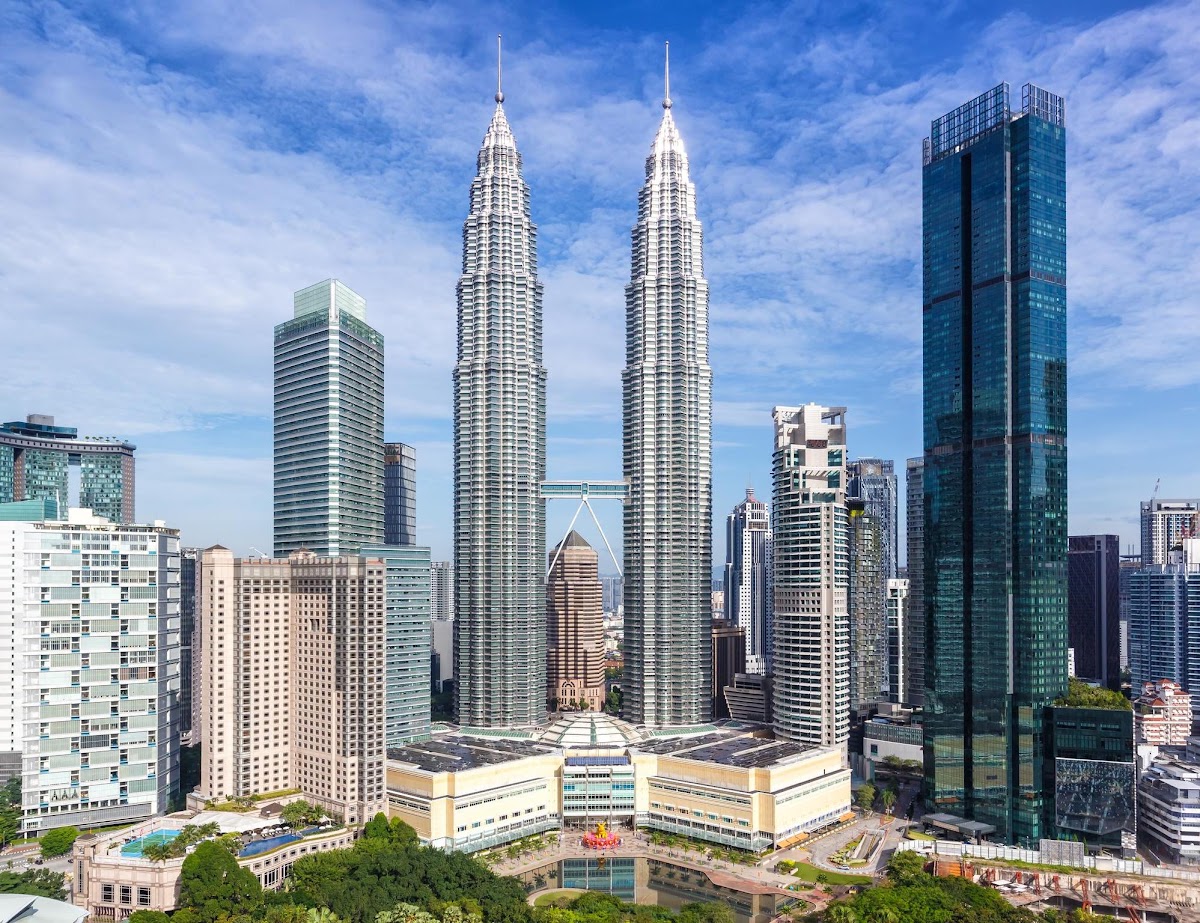 Stellaris @ Riana Dutamas — klcc cityscape