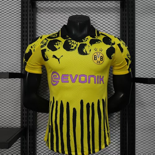 25-26 Borussia Dortmund Edición Club Cup.jpg