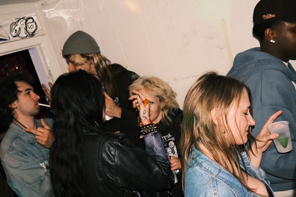 @tlau.photos_thelostandunfounds_2026-04-19_austin_last_night_035