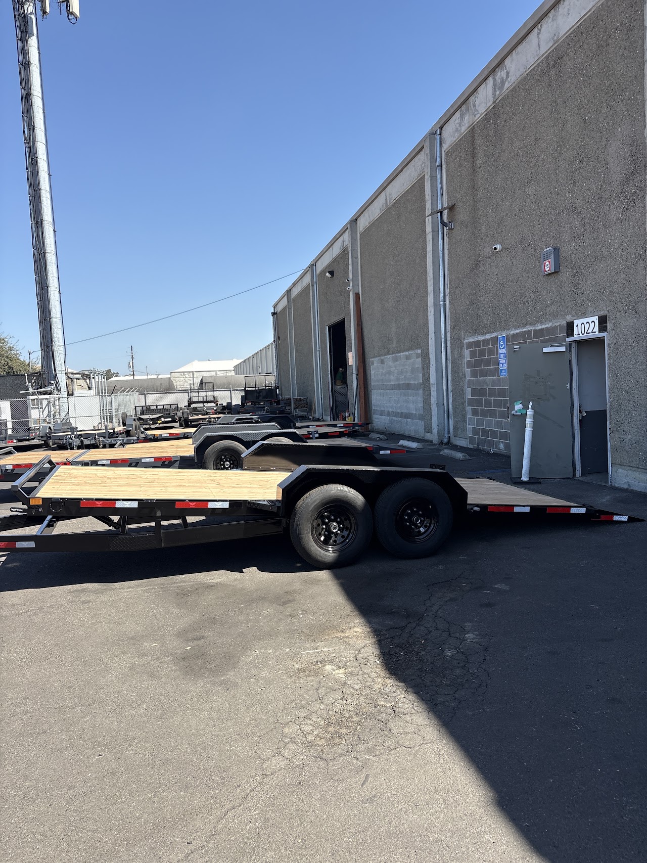 14k Black Hawk Full Deck Tilt Bed
