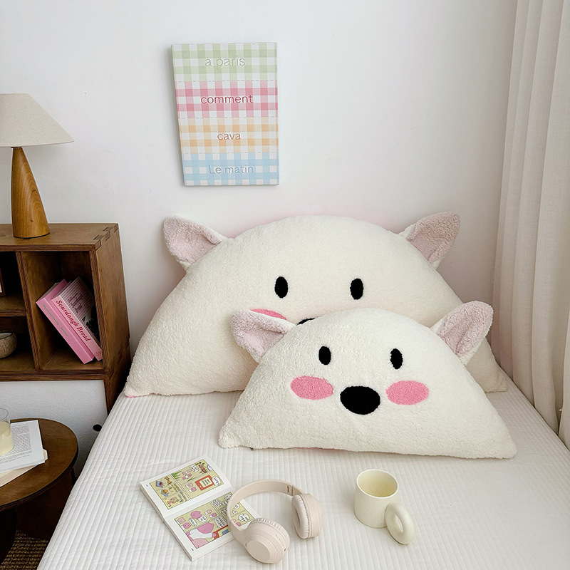 Fleece cuddle pillow, cartoon design