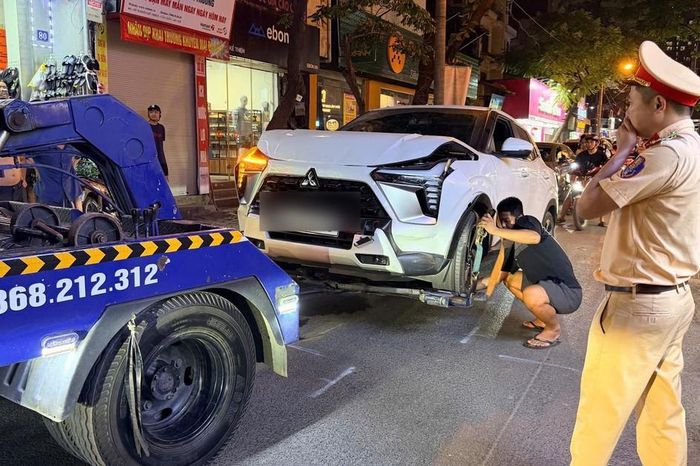 Công an Hà Nội thông tin vụ va chạm giao thông liên quan 4 phương tiện trên đường Doãn Kế Thiện - Chuyên trang Gia Đình &amp; Xã Hội - Báo Sức khỏe &amp; Đời sống