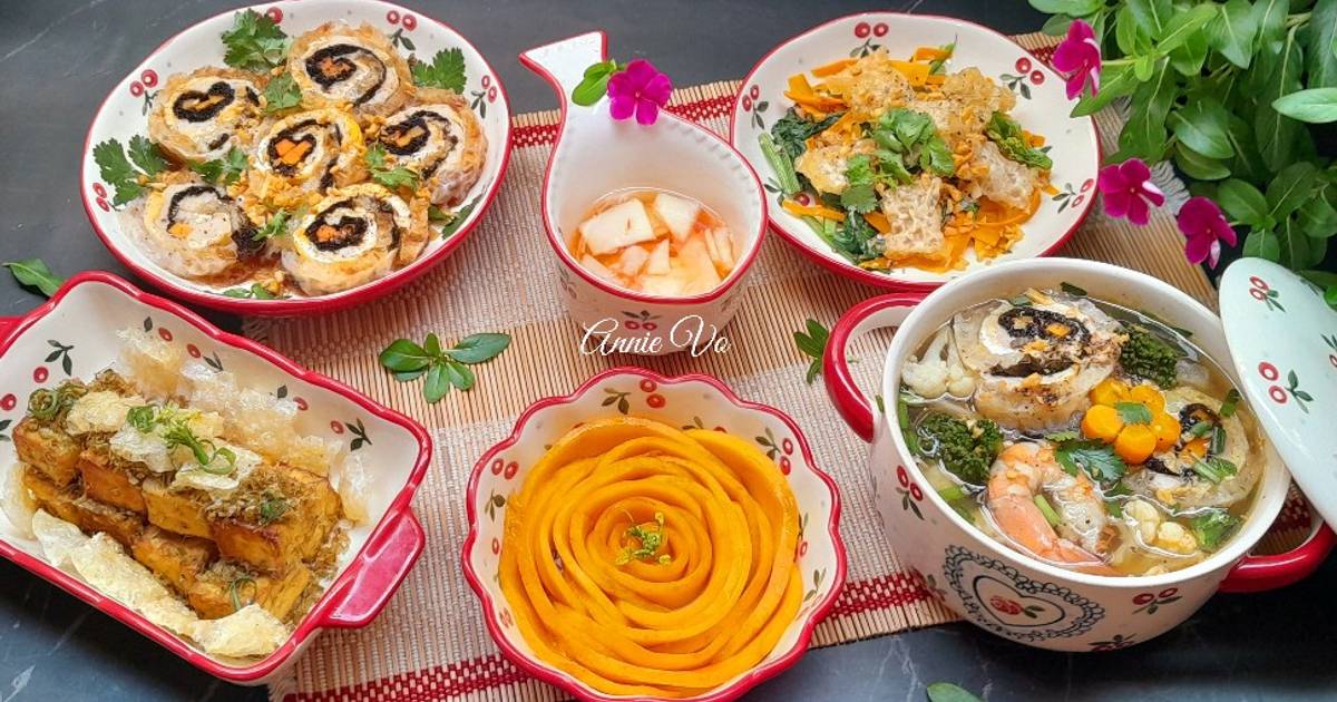 Mâm cơm với 4 món bóng bì