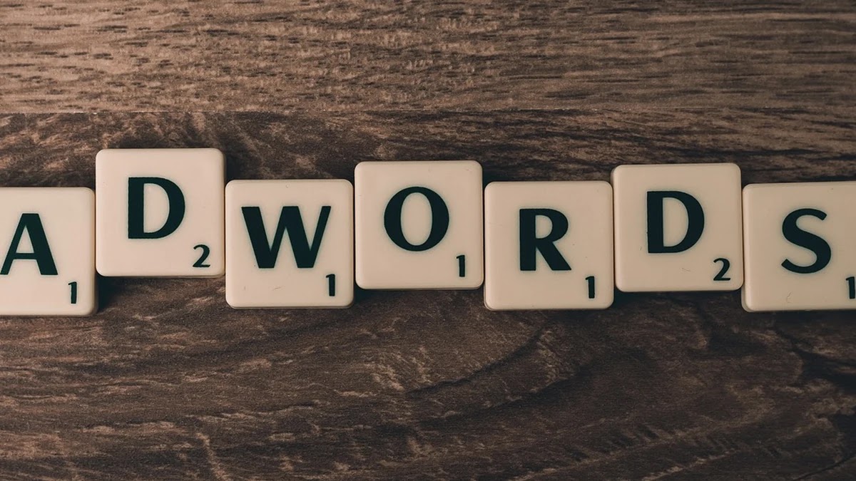 온라인 창업 초기 사업자등록 시 브랜드 전략과 세금 구조 이해하기