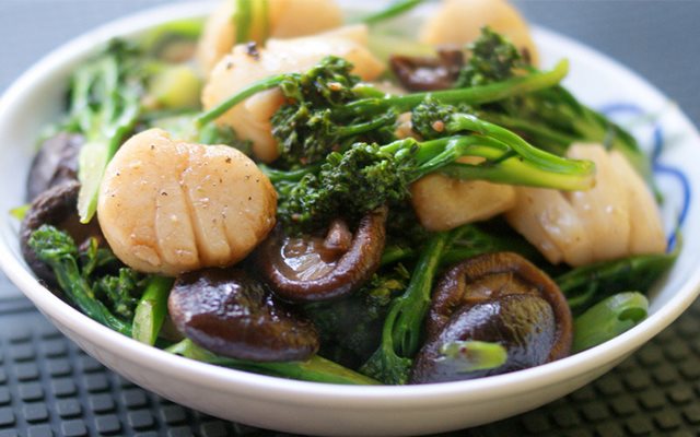 Sò Điệp Xào Bông Cải Xanh