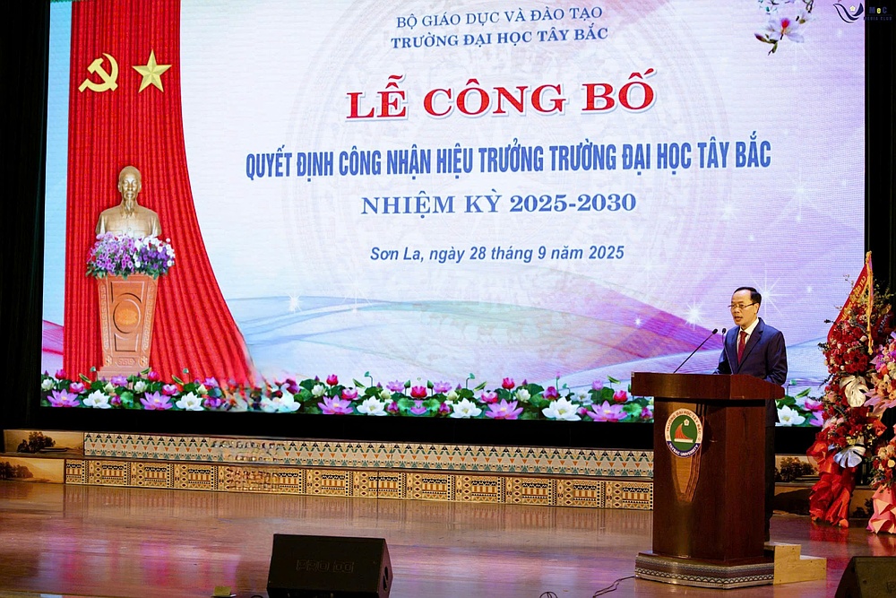 Lễ Công bố Quyết định công nhận Hiệu trưởng Trường Đại học Tây Bắc nhiệm kỳ 2025 - 2030