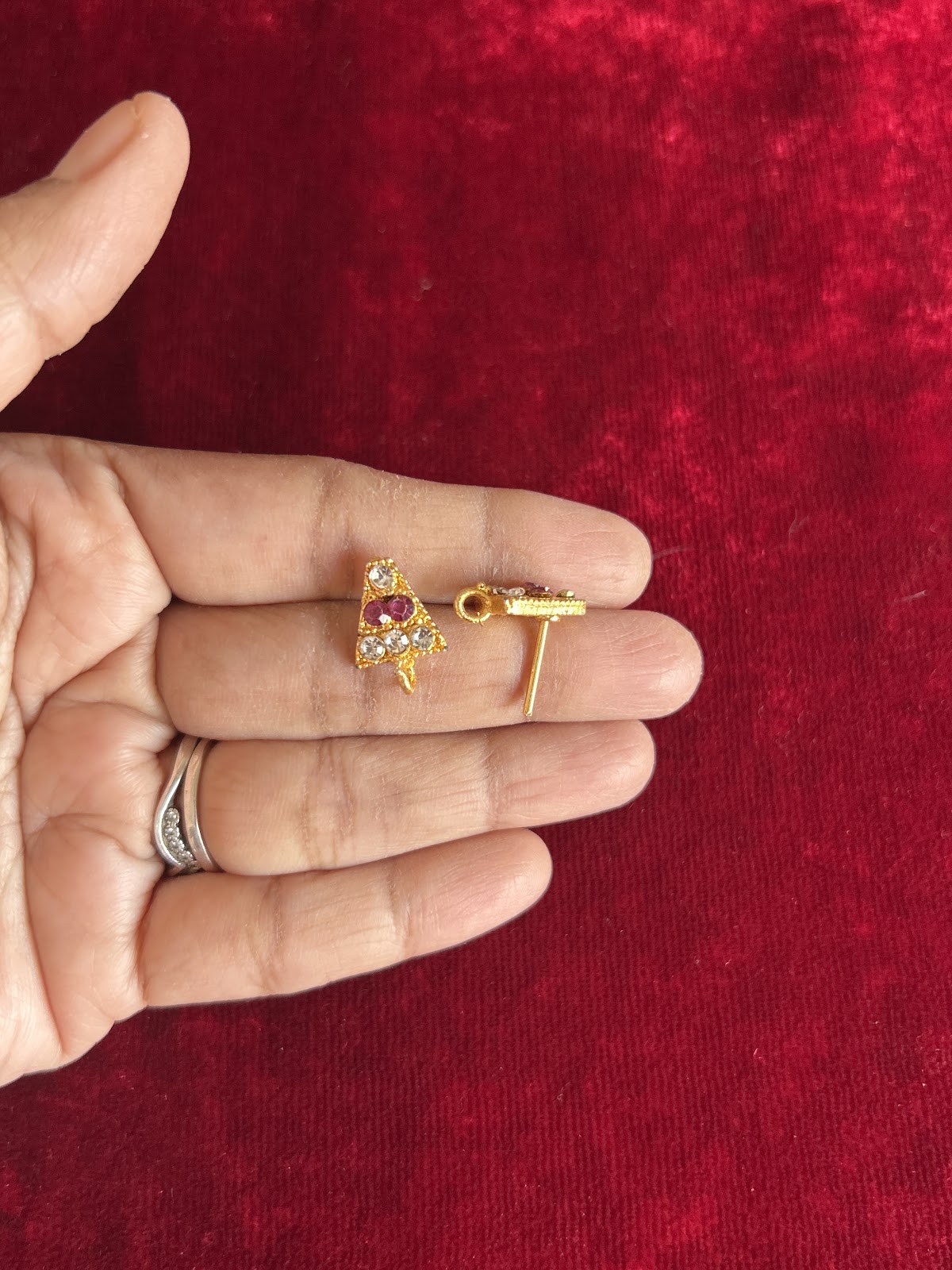 Earring n pack of pack of 3