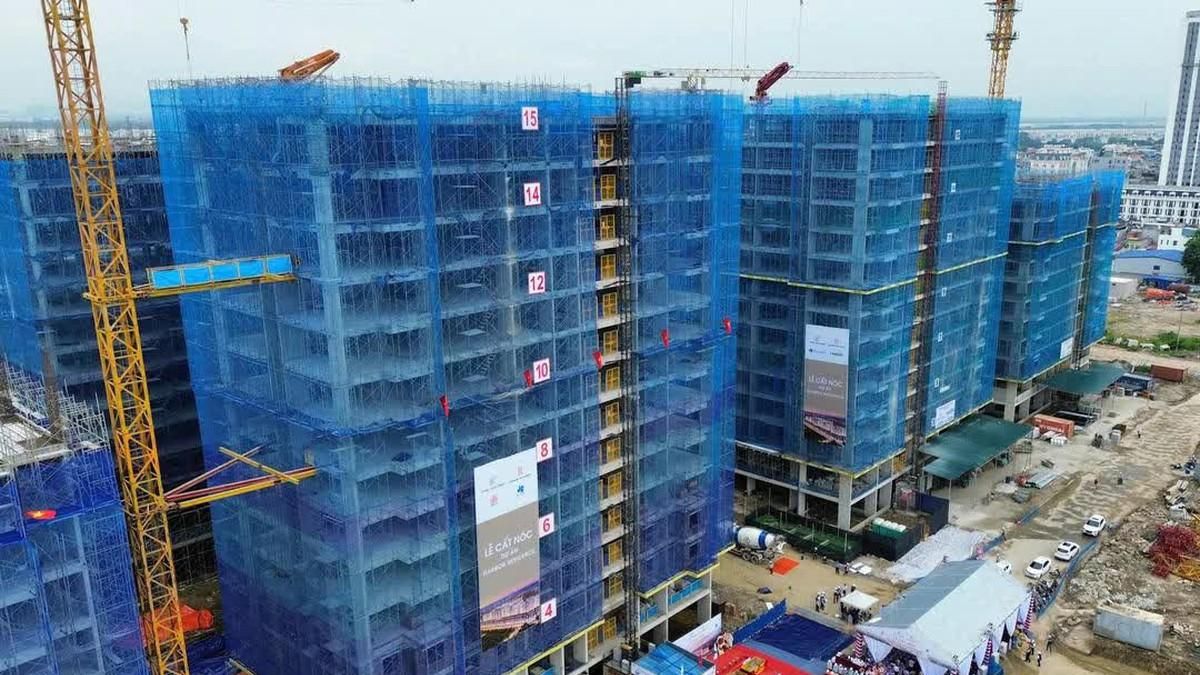 Bất động sản 14/7: Xin xác nhận thu nhập mua NOXH khi hợp đồng lao động chưa đủ 12 tháng? - Báo Xây Dựng