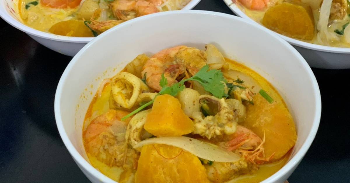 Bún cà ri hải sản 🦐🦑