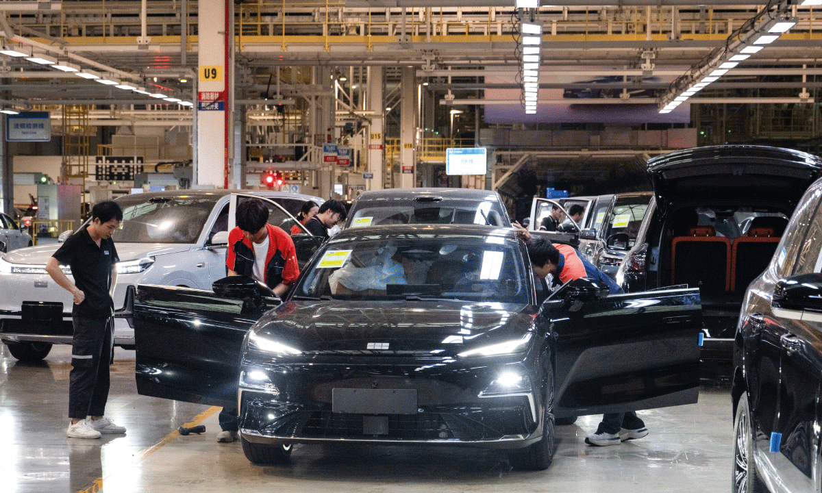 Superávit comercial de China supera los USD 1 000 000 000 000 y reafirma su papel como motor del comercio global