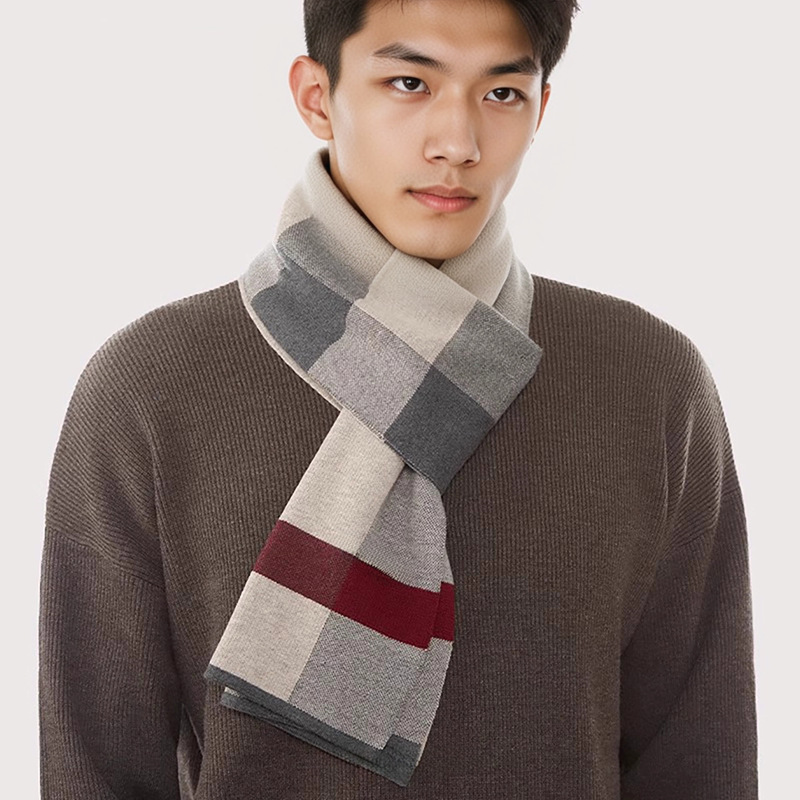 Classic men's scarf with wool content, checkered