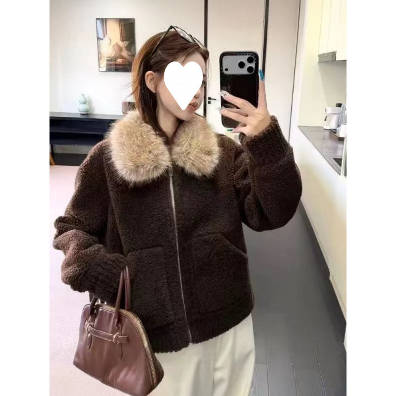 Women's Faux Shearling Jacket with Collar